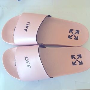Brand new never worn Off-White slides !